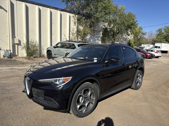 2018 Alfa Romeo Stelvio Sport