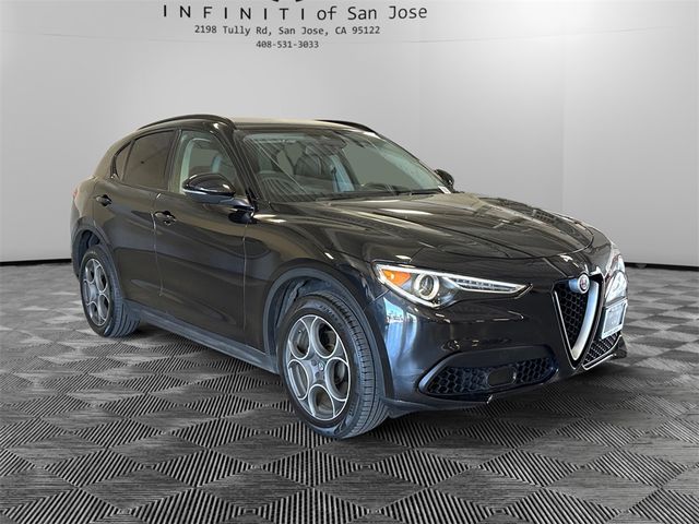 2018 Alfa Romeo Stelvio Sport