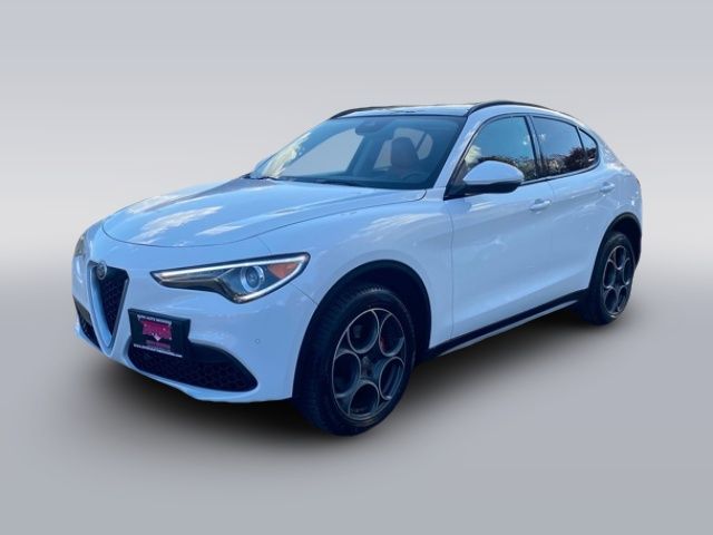 2018 Alfa Romeo Stelvio Sport