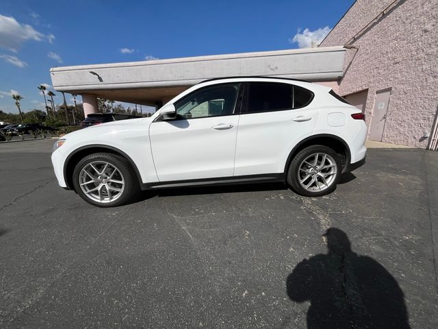 2018 Alfa Romeo Stelvio Sport