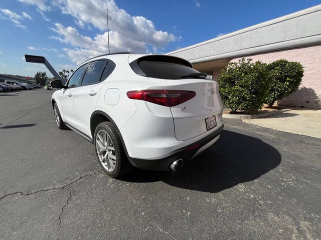 2018 Alfa Romeo Stelvio Sport