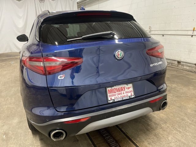 2018 Alfa Romeo Stelvio Sport