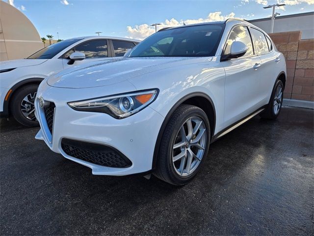 2018 Alfa Romeo Stelvio Sport