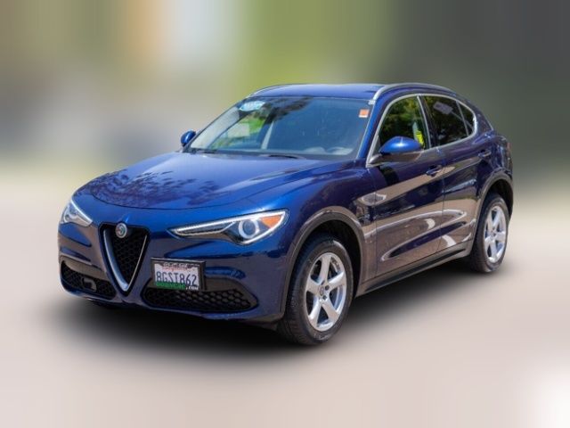 2018 Alfa Romeo Stelvio Base