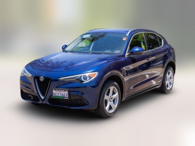 2018 Alfa Romeo Stelvio Base