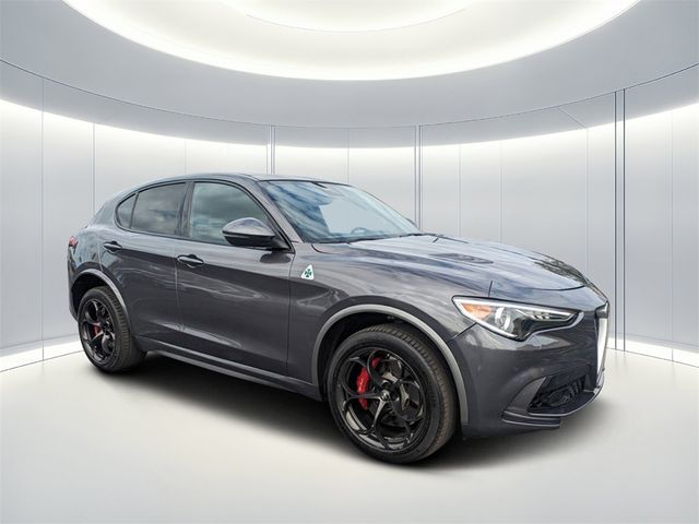 2018 Alfa Romeo Stelvio Quadrifoglio