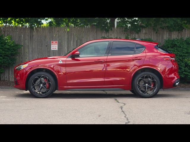 2018 Alfa Romeo Stelvio Quadrifoglio