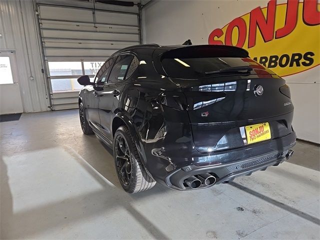 2018 Alfa Romeo Stelvio Quadrifoglio