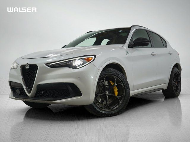 2018 Alfa Romeo Stelvio Quadrifoglio