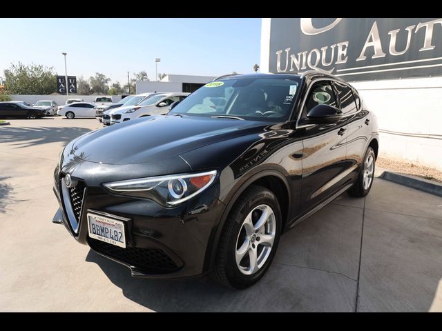 2018 Alfa Romeo Stelvio Base