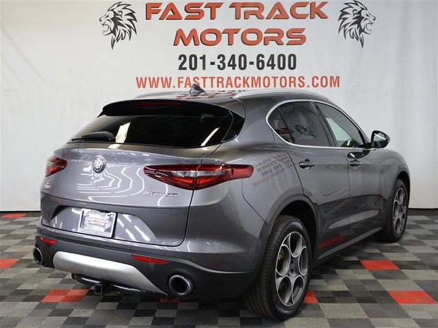 2018 Alfa Romeo Stelvio Base