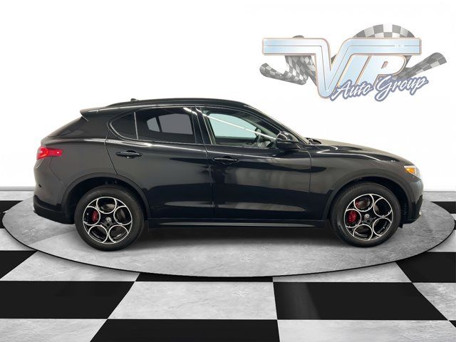 2018 Alfa Romeo Stelvio Sport