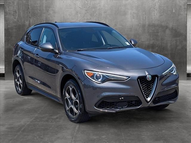 2018 Alfa Romeo Stelvio Sport