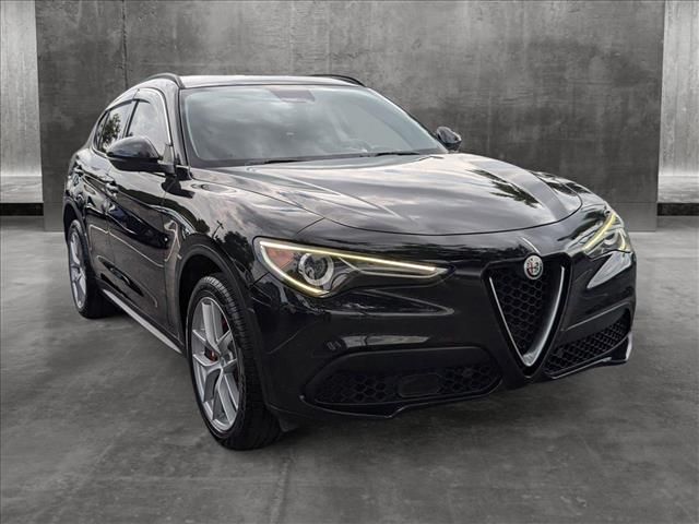 2018 Alfa Romeo Stelvio Sport