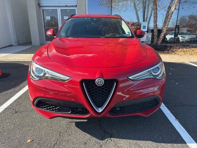 2018 Alfa Romeo Stelvio Sport