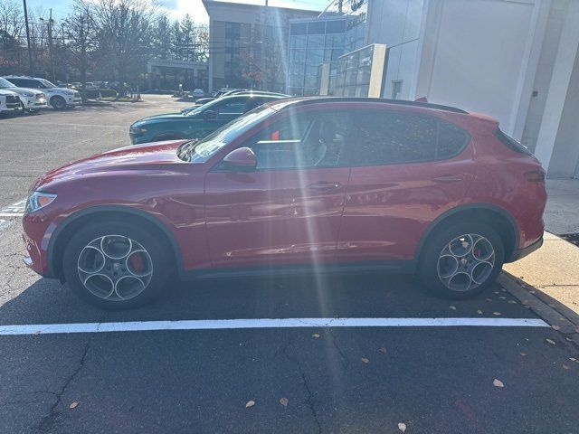 2018 Alfa Romeo Stelvio Sport