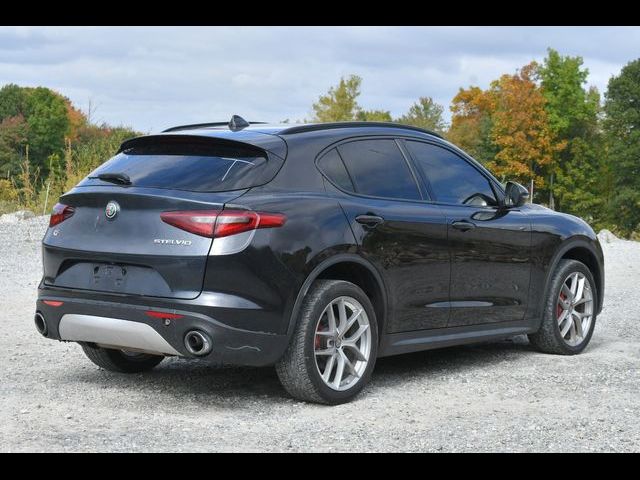 2018 Alfa Romeo Stelvio Sport