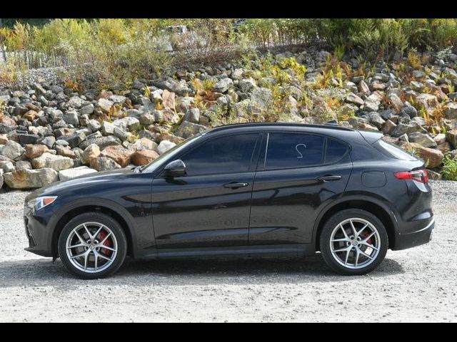 2018 Alfa Romeo Stelvio Sport