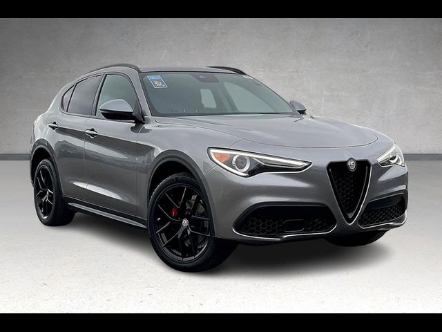 2018 Alfa Romeo Stelvio Sport