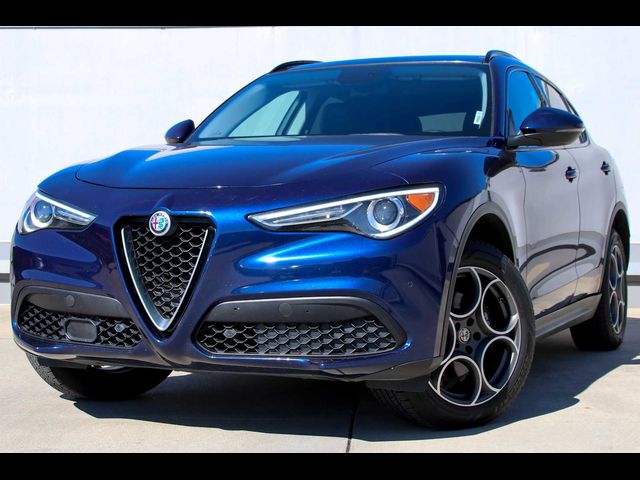 2018 Alfa Romeo Stelvio Sport