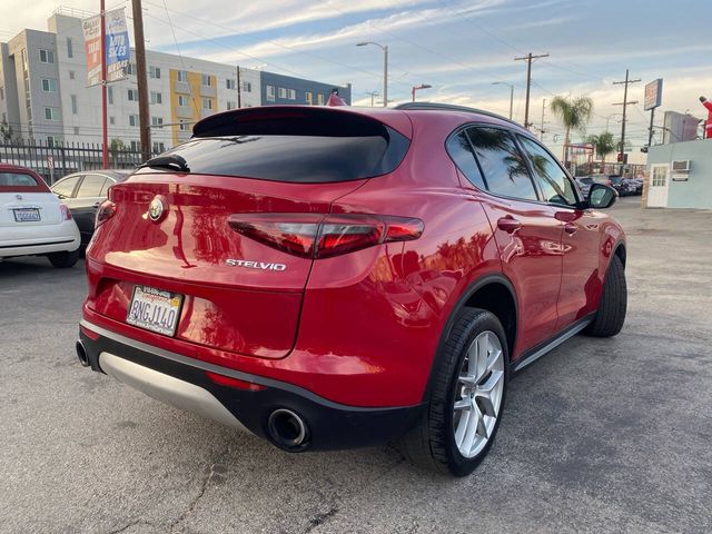 2018 Alfa Romeo Stelvio Sport