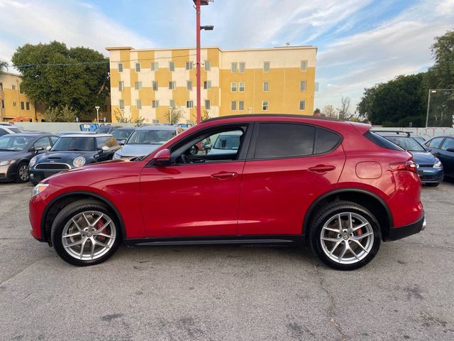 2018 Alfa Romeo Stelvio Sport