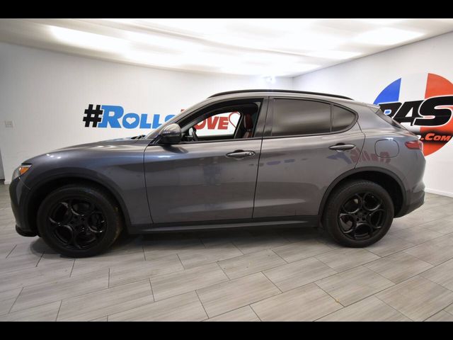 2018 Alfa Romeo Stelvio Sport