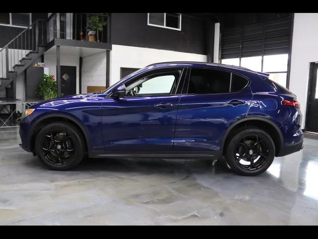 2018 Alfa Romeo Stelvio Sport