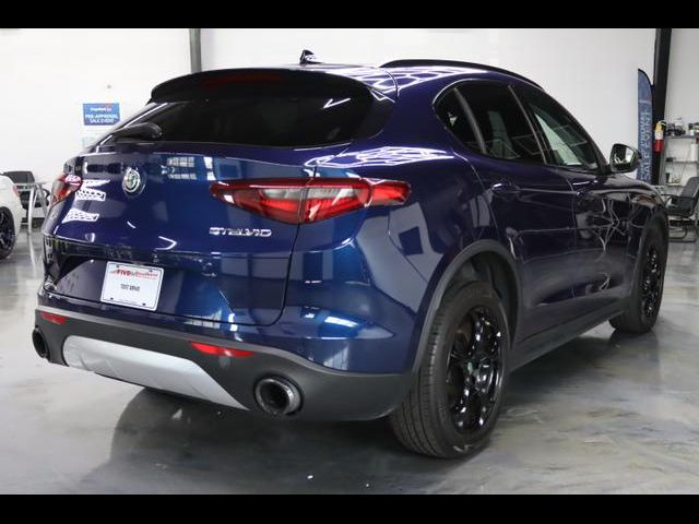 2018 Alfa Romeo Stelvio Sport