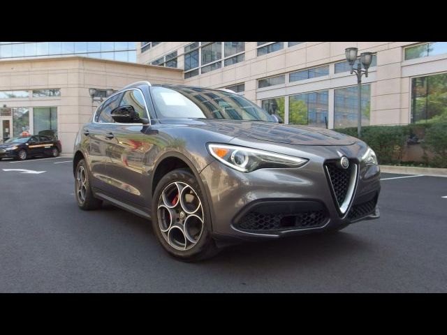 2018 Alfa Romeo Stelvio Base