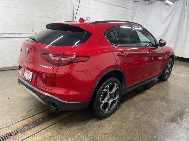 2018 Alfa Romeo Stelvio Ti Sport