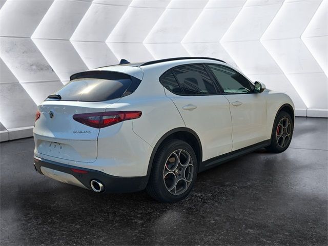 2018 Alfa Romeo Stelvio Ti Sport