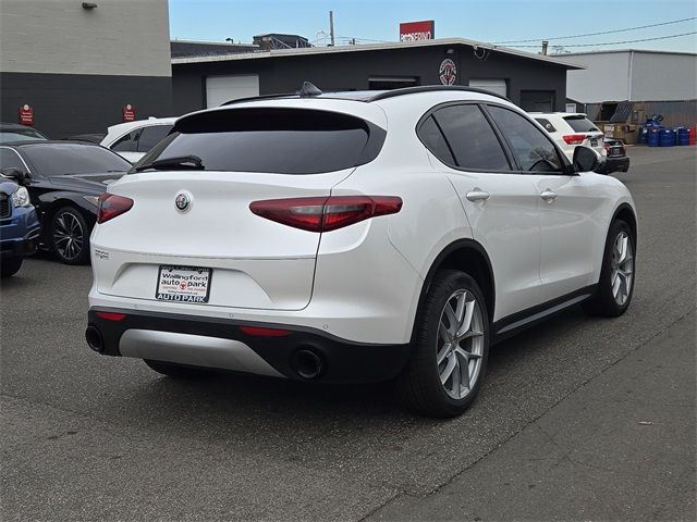 2018 Alfa Romeo Stelvio Ti Sport