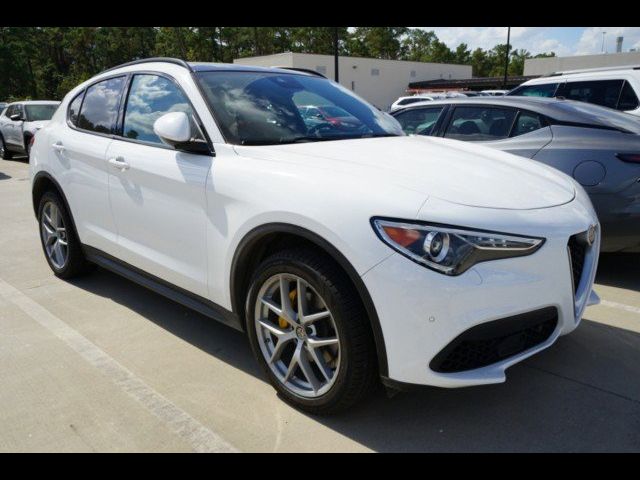 2018 Alfa Romeo Stelvio Ti Sport