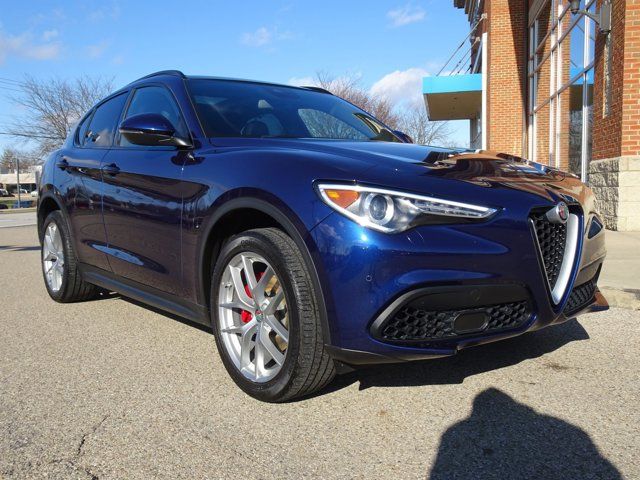 2018 Alfa Romeo Stelvio Ti Sport