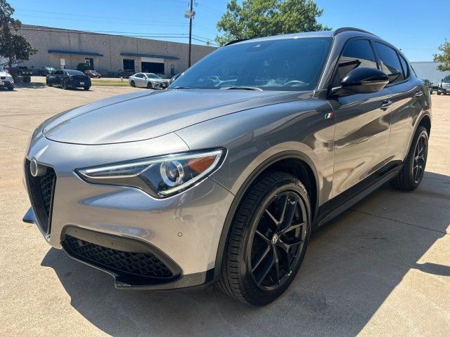 2018 Alfa Romeo Stelvio Ti Sport