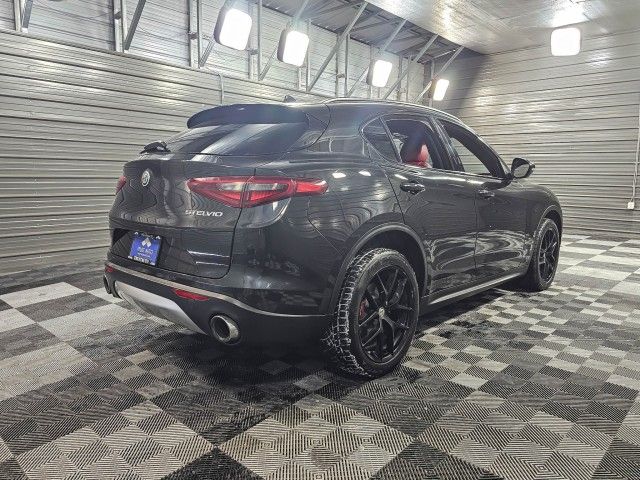 2018 Alfa Romeo Stelvio Ti Sport