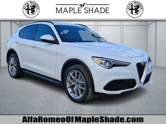 2018 Alfa Romeo Stelvio Ti Sport