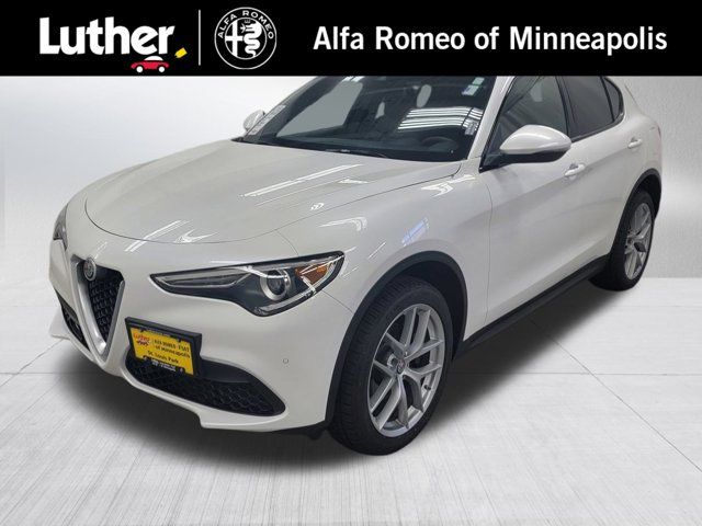 2018 Alfa Romeo Stelvio Ti Sport