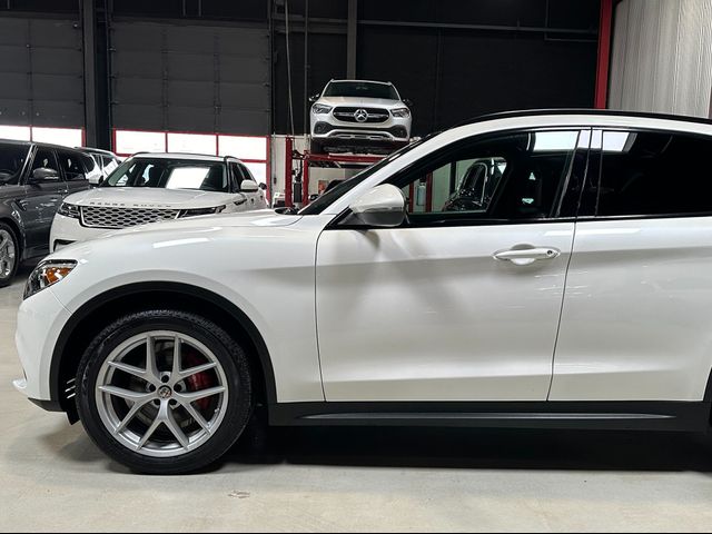 2018 Alfa Romeo Stelvio Ti Sport