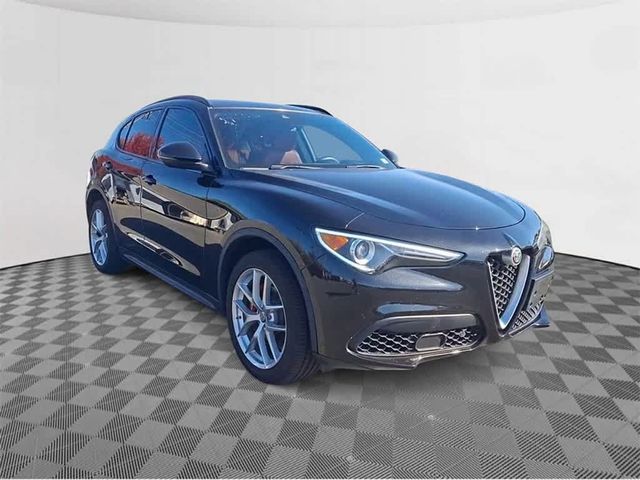 2018 Alfa Romeo Stelvio Ti Sport