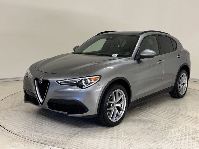 2018 Alfa Romeo Stelvio Ti Sport