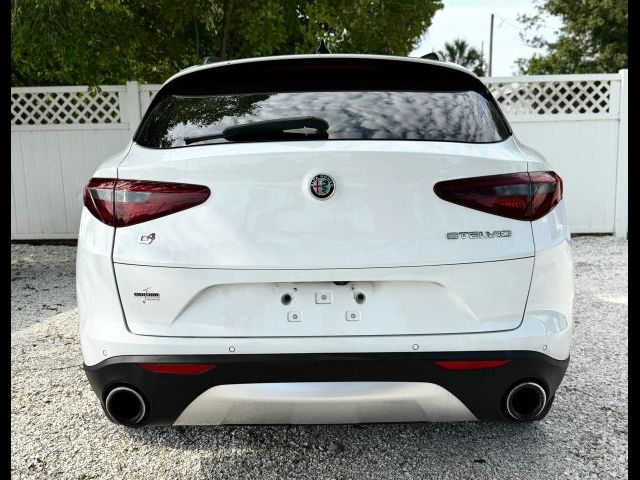 2018 Alfa Romeo Stelvio Ti Sport