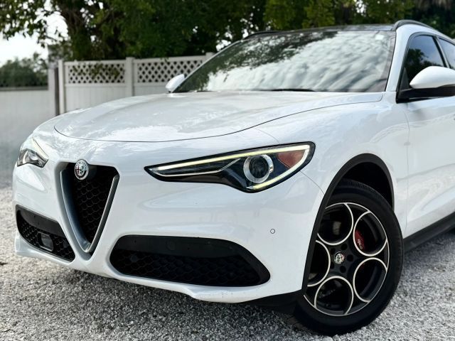 2018 Alfa Romeo Stelvio Ti Sport