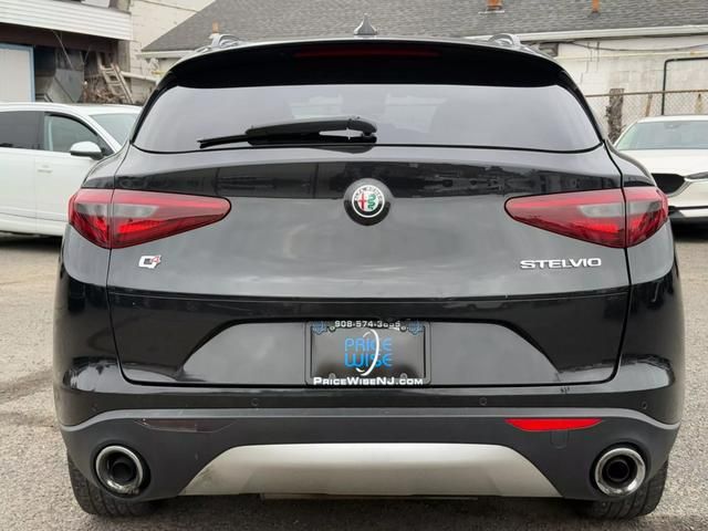 2018 Alfa Romeo Stelvio Ti Sport