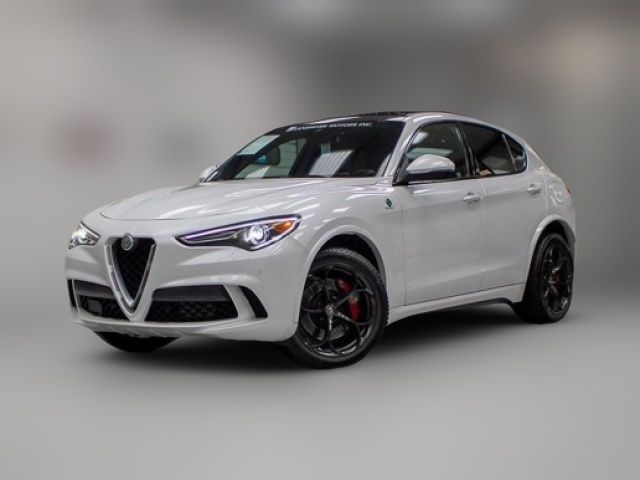 2018 Alfa Romeo Stelvio Quadrifoglio