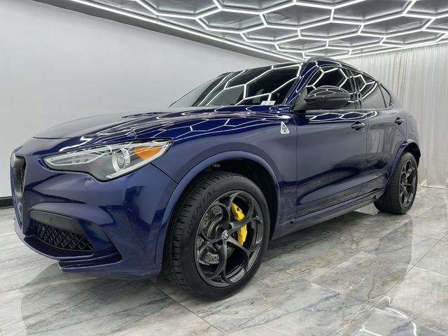 2018 Alfa Romeo Stelvio Quadrifoglio