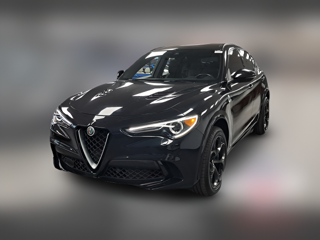 2018 Alfa Romeo Stelvio Quadrifoglio