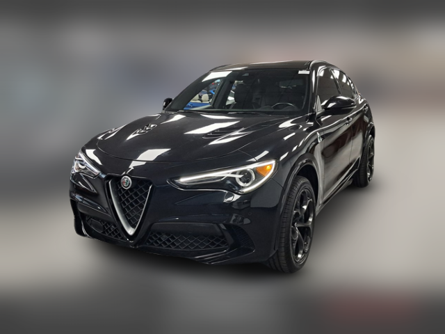 2018 Alfa Romeo Stelvio Quadrifoglio