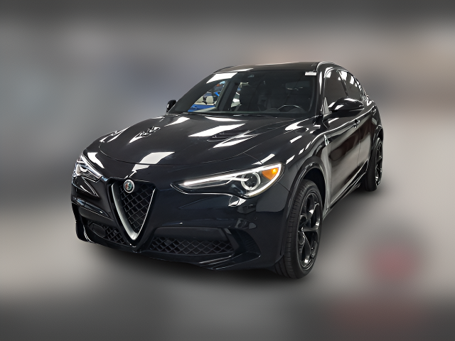 2018 Alfa Romeo Stelvio Quadrifoglio